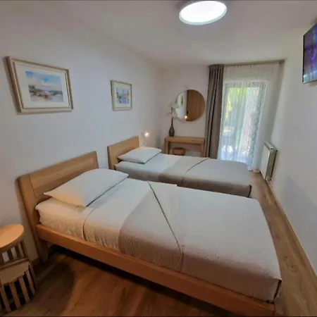 Cerin Apartmán *